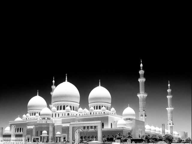 Die Scheich-Zayid-Moschee in Abu Dhabi (Vereinigte Arabische Emirate)